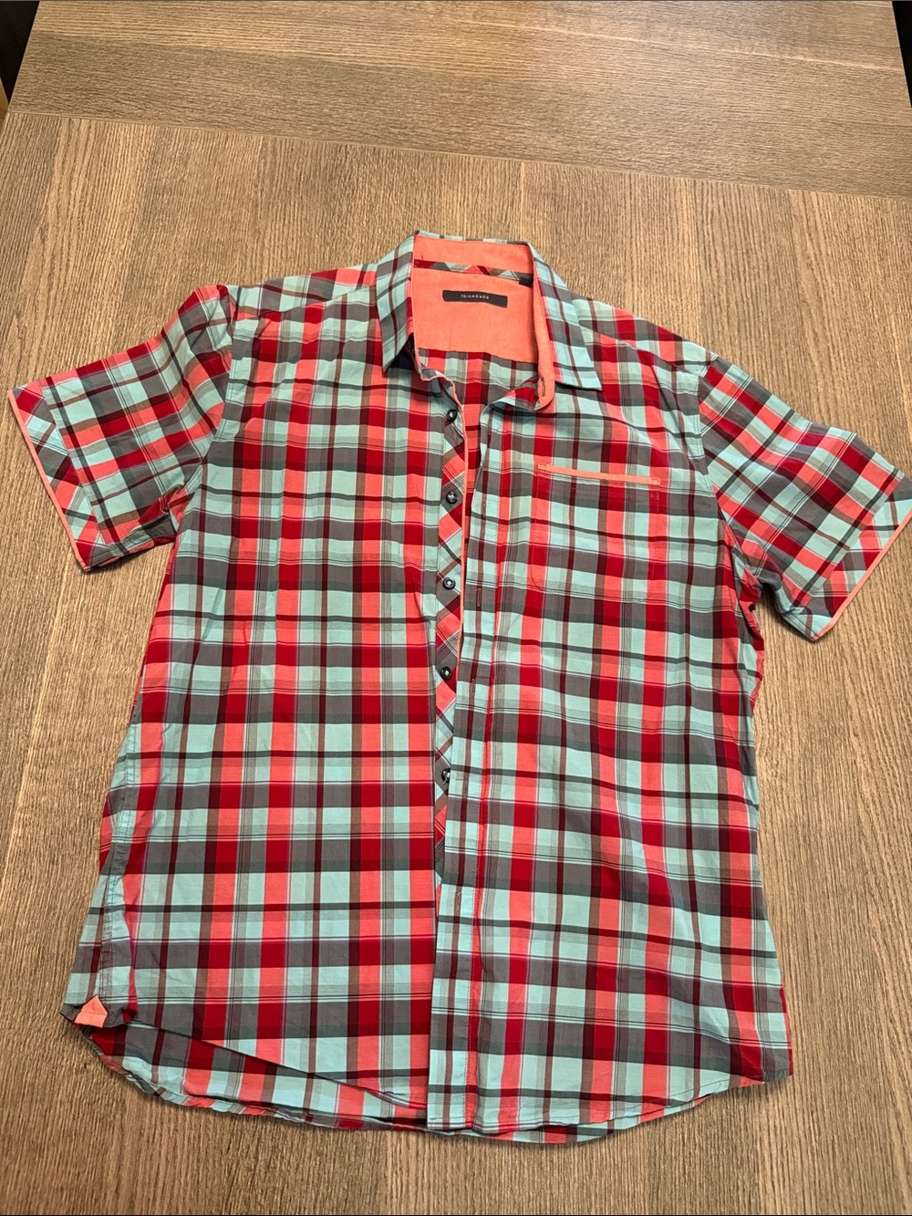 7 Diamonds Men's Red and Light Blue Plaid Short-Sleeve Button-Down
